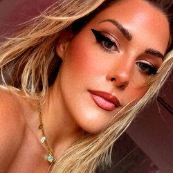 Sensuele Model van Kentucky: Savvy Suxx se Voorsprong