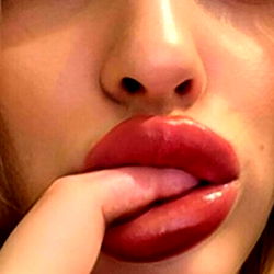 Pragtige Model in 'n Romantiese Omstandigheid