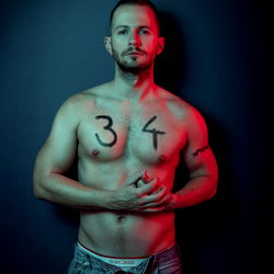 Man in Nake Leënheid - Model uit Switserland