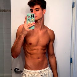 Gesellige manlikheid: 'n Pragtige model in Montreal