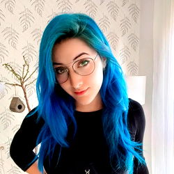 Pragtige Model met Kleurvolle Haar - OnlyFans