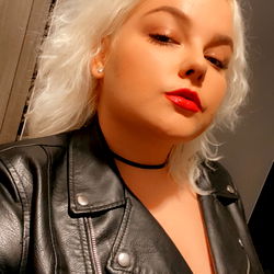 Pragtige Model in Leer - Unieke Styl