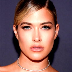 Pragtige Model in Manhattan Beach - 'n Uitsonderlike Geskenk!