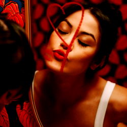 KENDRA SPADE: Sensuele Pracht uit Los Angeles