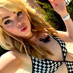 Pragtige Model in Streeppatroom – Las Vegas