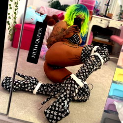 Stunning OnlyFans Model - FINEST FILTH