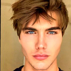 Pragtige Jong Man - 'Brett The Dream Land' se Skouspelagtige Gesig!