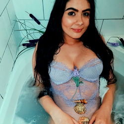 Pragtige Model in Dieet-Skouspel