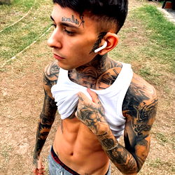 Pragtige Man Model met Tattoo in Buenos Aires