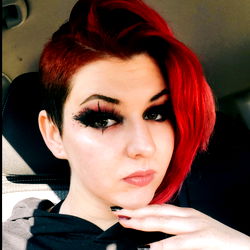 Pragtige Gootskap Model - Alice ~ Big Tittied